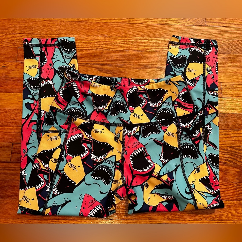 CVG Shark Attack Capri Length Legging